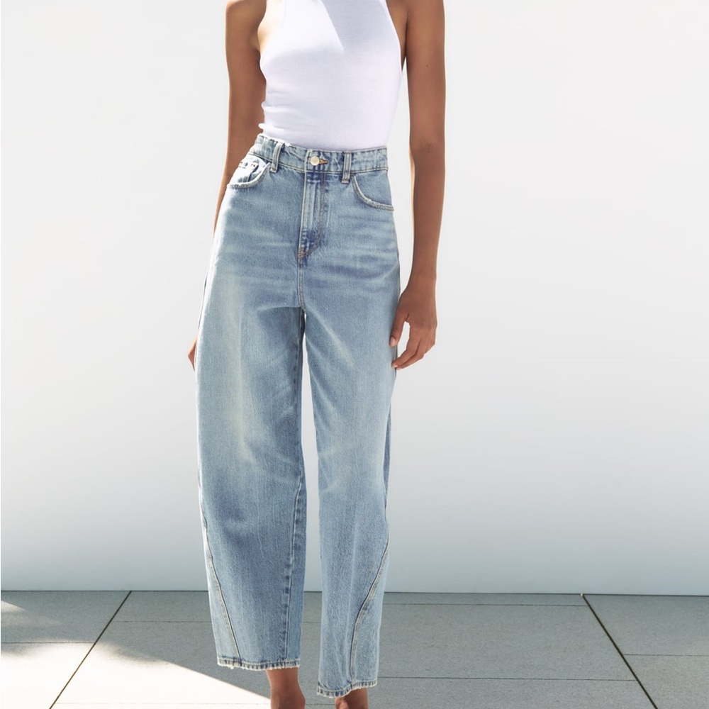 Zara Balloon Jean size 2